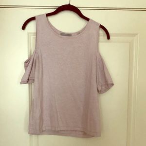 Slit shoulder light pink top